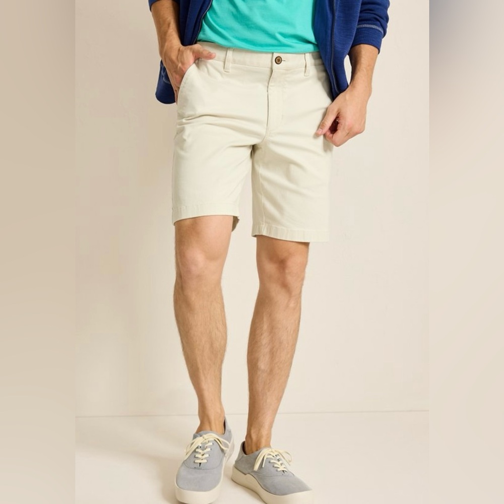 Tommy Bahama Men's Cream Shorts Size 40